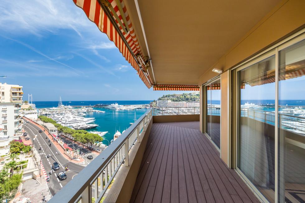 Seafront apartment Monte-Carlo