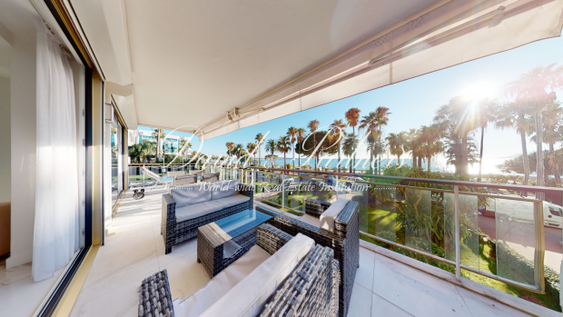 Appartement front de mer de luxe Cannes France